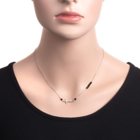 Strieborný náhrdelník - krížik, čierne zirkóny v tvare guľôčky, dĺžka 44 až 47 cm | Argento.sk