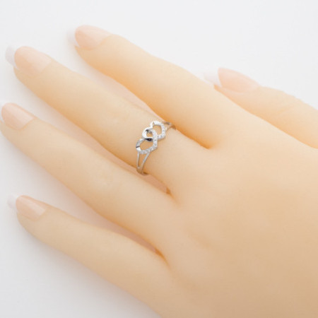 Strieborný prsteň - srdiečko, číre okrúhle zirkóny | Argento.sk