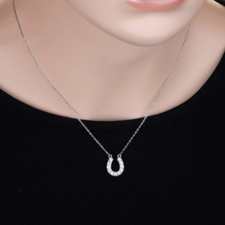 Strieborný náhrdelník - podkova, číre okrúhle zirkóny, dĺžka 43 až 46 cm | Argento.sk