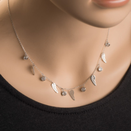 Strieborný náhrdelník - anjelské krídlo, číre okrúhle zirkóny, dĺžka 43 až 46 cm | Argento.sk