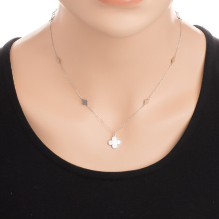 Strieborný náhrdelník - štvorlístok, perleť, dĺžka 43 až 46 cm | Argento.sk