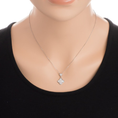 Strieborný náhrdelník - štvorlístok, perleť, číre okrúhle zirkóny, dĺžka 43 až 46 cm | Argento.sk