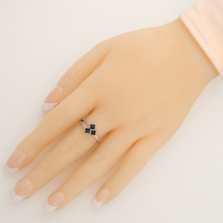 Strieborný prsteň - štvorlístok, číre okrúhle zirkóny | Argento.sk