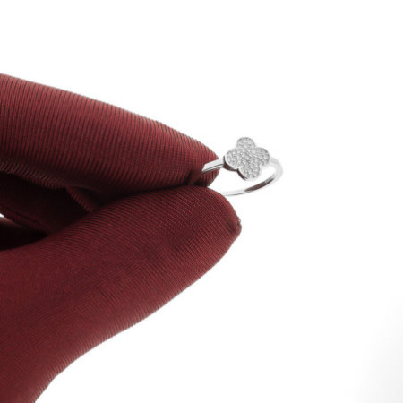 Strieborný prsteň - štvorlístok, číre okrúhle zirkóny | Argento.sk