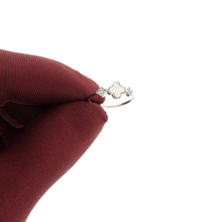 Strieborný prsteň - štvorlístok, perleť, okrúhle zirkóny | Argento.sk
