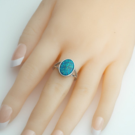 Strieborný prsteň - zelený oválny syntetický opál | Argento.sk