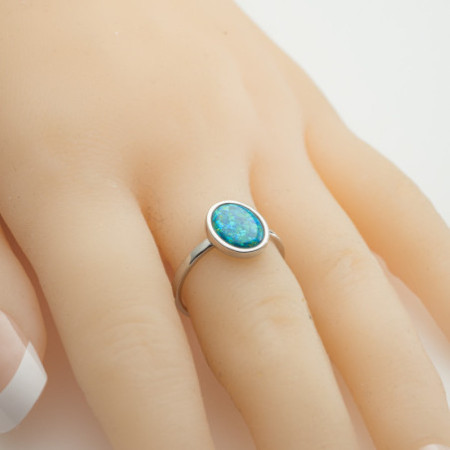 Strieborný prsteň - zelený oválny syntetický opál | Argento.sk