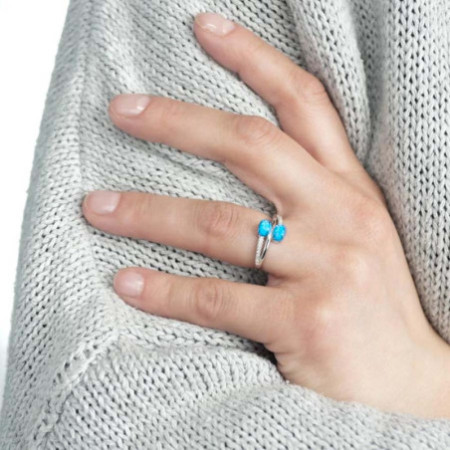 Strieborný prsteň - modré oválne syntetické opály, číre okrúhle zirkóny | Argento.sk