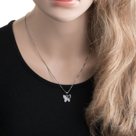 Strieborný prívesok - motýľ, číre okrúhle zirkóny | Argento.sk