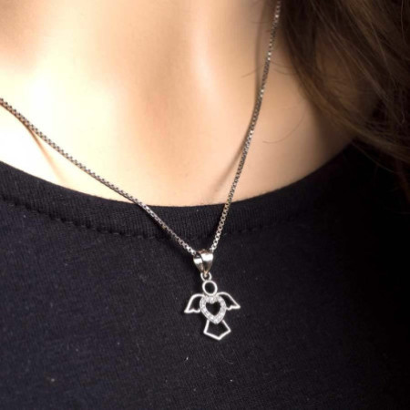 Strieborný prívesok - anjel, číre okrúhle zirkóny | Argento.sk