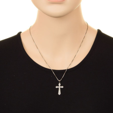 Strieborný prívesok - krížik s Ježišom, číre okrúhle zirkóny | Argento.sk