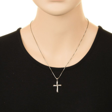 Strieborný prívesok - krížik, číre okrúhle zirkóny | Argento.sk