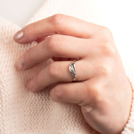 Strieborný prsteň s gravírom