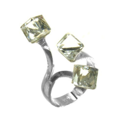 Strieborný prsteň so Swarovski elements crystal kocka 6