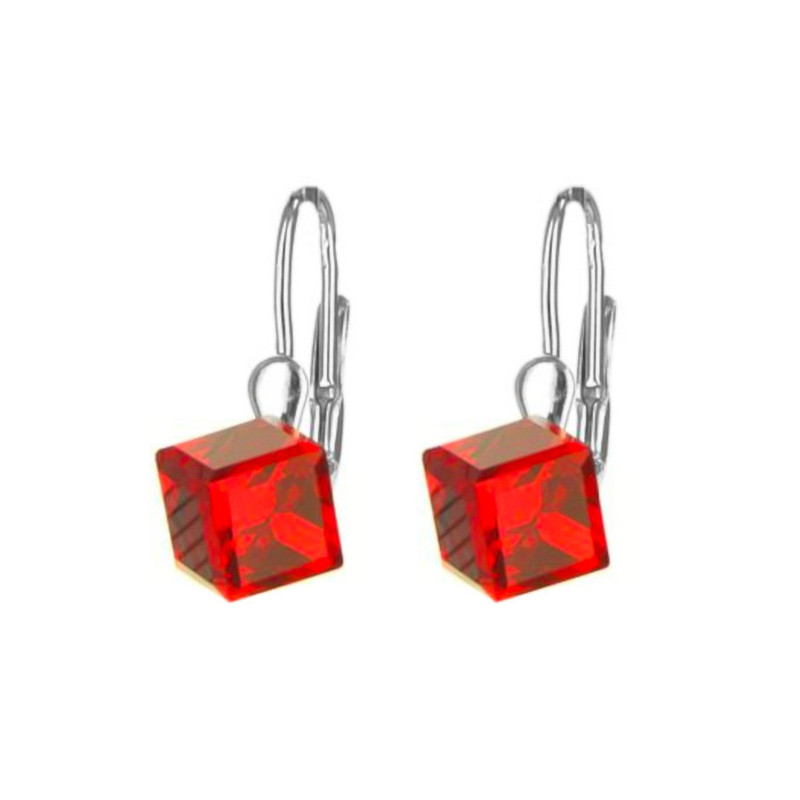 Strieborné náušnice so Swarovski elements červená kocka