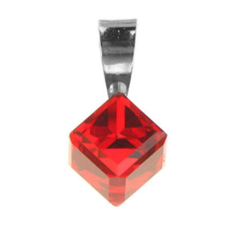 Strieborný prívesok so Swarovski elements červený kocka
