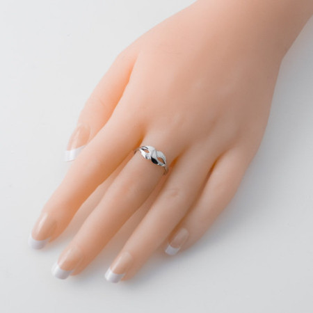 Strieborný prsteň s gravírom