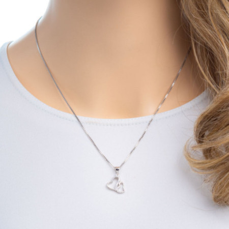 Strieborný prívesok - srdiečko, číre okrúhle zirkóny | Argento.sk