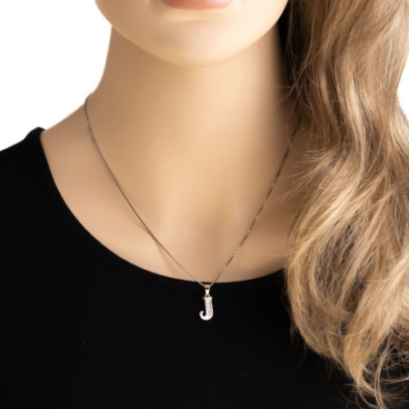 Strieborný prívesok - písmeno J, číre okrúhle zirkóny | Argento.sk