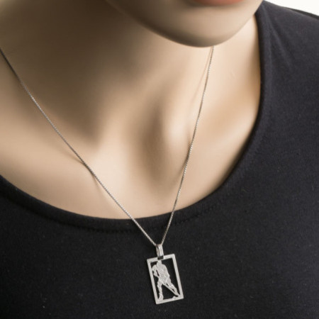 Strieborný prívesok - hokejista, s ručným gravírom | Argento.sk