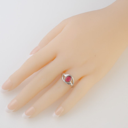 Strieborný prsteň - tmavoružový oválny zirkón | Argento.sk