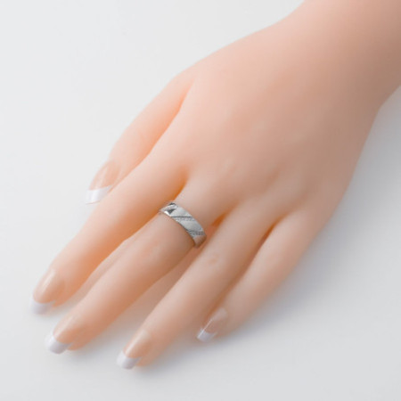 Strieborný prsteň - číre okrúhle zirkóny | Argento.sk