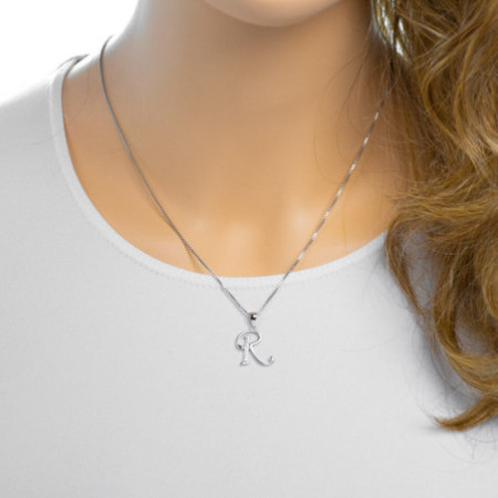 Strieborný prívesok - písmeno R, číre okrúhle zirkóny | Argento.sk